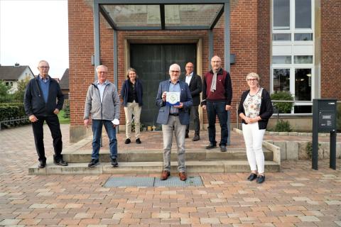 Gruppenfoto nach der Übergabe der Umweltplakette 2021